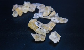 冰糖一天吃多少量才适宜 冰糖一天吃多少量才适宜减肥