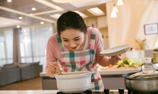 小白菜排骨汤的做法（小白菜排骨汤的做法视频）
