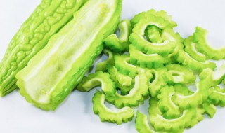 苦瓜瘦肉汤的做法（苦瓜瘦肉汤的做法大全家常）