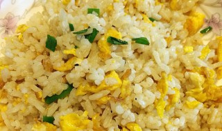 如何制作超美味方便面蛋炒饭（怎么做方便面蛋炒饭）