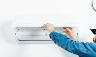 美的空调漏水是什么原因 美的空调漏水是什么原因怎么解决