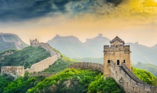 长城的石头怎么运上去（长城石头怎么运上去的故事）