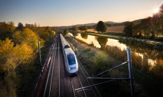 为什么高铁晚上不运行（为什么高铁晚上不运行地铁就运行）