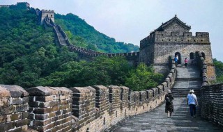 长城是由什么材料建成的（长城是由什么材料建成的英语）