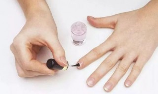 干了的指甲油怎么洗掉小窍门（干了的指甲油怎么洗掉小窍门图片）