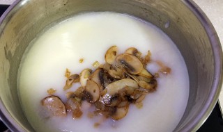 蘑菇浓汤的做法（蘑菇浓汤的做法西式）