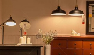 关灯了为什么灯还微亮怎么办（关灯了为什么灯还微亮怎么办,费电吗）