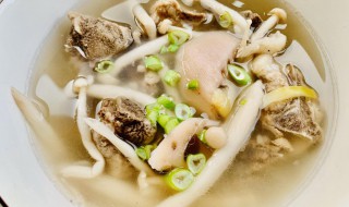 蟹味菇的做法怎么做汤（蟹味菇蘑菇汤的做法）