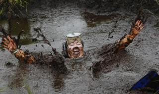 陷入沼泽地如何自救 陷入沼泽地如何自救教案