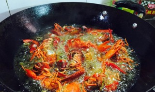 炸小龙虾的油怎么处理（炸了小龙虾的油怎么办）