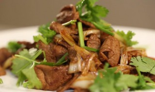 羊肉皮怎么做好吃（羊肉皮怎样做好吃）