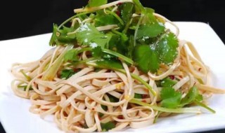 豆腐丝的做法大全（金针菇豆腐丝的做法大全）