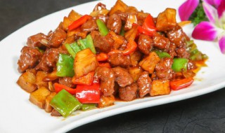 孜然杏鲍菇牛肉粒的做法 杏鲍菇炒牛肉粒的做法