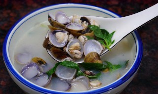 蚬子肉海鲜汤的做法 蚬子肉海鲜汤的做法大全