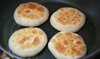 馅饼的简单制作方法的做法（馅饼的简单制作方法的做法视频）