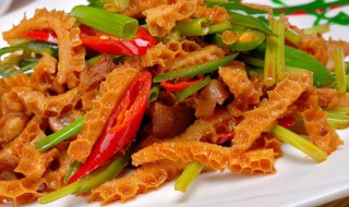 牛肚炒什么好吃（牛肚炒什么好吃的）