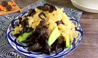 炒银耳（炒银耳用焯水吗）