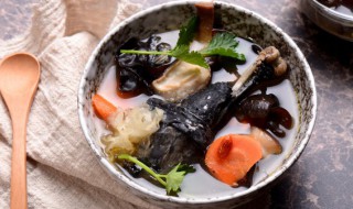 乌鸡怎么煲汤好喝（乌鸡怎么煲汤好喝营养）