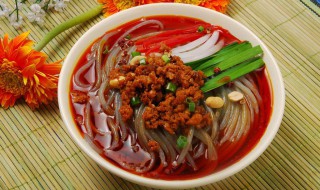 酸辣粉的汤的配料（酸辣粉的汤的配料是什么）