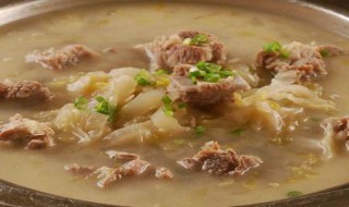 排骨酸菜炖粉条（排骨酸菜炖粉条热量）