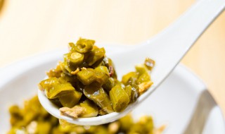 如何自制酸豆角 如何自制酸豆角咸菜