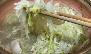 酸菜粉丝白肉的做法 酸菜粉丝汆白肉的做法简单窍门