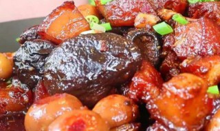红烧肉炖红薯的做法（红薯炖红烧肉的做法大全家常）