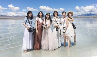 朋友去旅游怎么祝福（朋友去旅游怎么祝福短信）