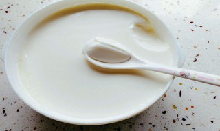 制作酸奶什么时候放糖（制作酸奶什么时候放糖好）