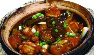 黑椒鸡煲怎么做（黑椒鸡腿煲）