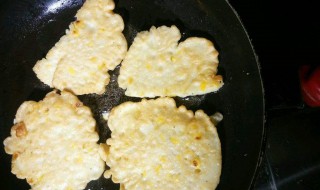 鲜玉米粒饼的方法 玉米粒饼的配料及操作