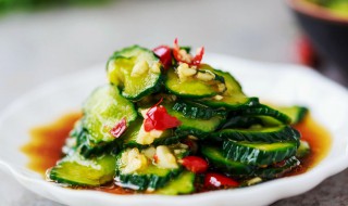 腌酸辣黄瓜的做法大全 腌酸辣黄瓜的做法大全视频