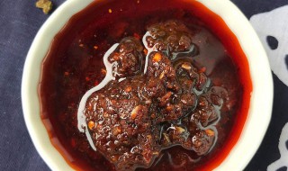 酸辣粉的酱料怎么熬制（酸辣粉辣酱怎么做）