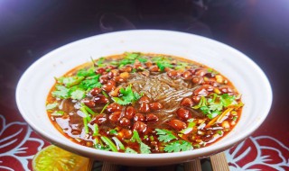 酸辣粉怎么做在家（酸辣粉怎么做在家简单做配料视频）