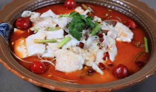 川菜酸菜鱼怎么做（川菜酸菜鱼怎么做才好吃）