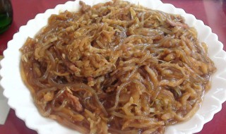 东北酸菜粉的做法 东北酸菜粉的做法和配料