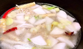 酸萝卜汤的家常做法（酸萝卜汤的家常做法视频）