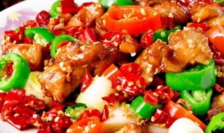 辣子鸡块的家常做法（辣子鸡块的家常做法简单凉某）