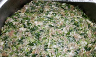 包芹菜馅饺子馅（包菜芹菜馅饺子）