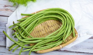 泡酸豆角怎么做（泡酸豆角怎么做好吃法）
