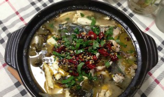 酸菜豆腐鱼（酸菜豆腐鱼的做法 家常）
