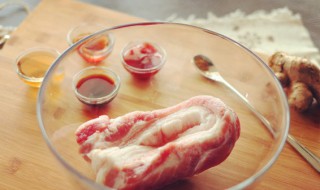 炒鸡胸肉 炒鸡胸肉之前需要焯水煮熟吗