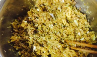 牛肉酸菜饺子馅的做法 牛肉酸菜饺子馅的做法窍门