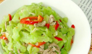 夏天吃什么菜好菜谱（夏天吃什么菜好吃又简单的菜谱）