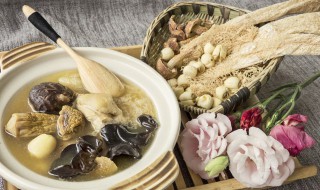 鸡汤可以放什么一起炖（鸡汤可以放什么一起炖好吃）