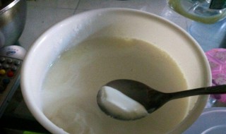 自制酸奶怎么做才好吃（自制酸奶怎么做才好吃又简单）