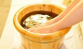 姜泡脚有什么好处 女性用生姜泡脚有什么好处