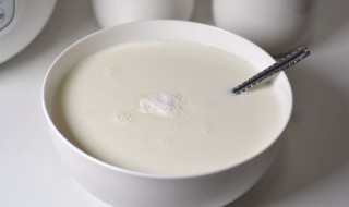 过期的牛奶可以做酸奶吗 过期的牛奶可以做酸奶吗怎么做