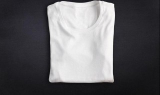 白衣服发黄怎么办（放了一年的白衣服发黄怎么办）