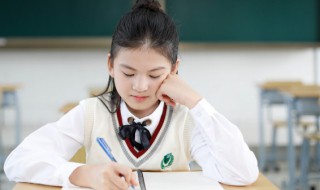 女生发捂脸是什么意思（女生捂脸是什么意思啊）